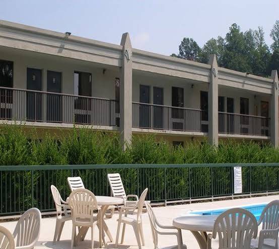 Red carpet inn