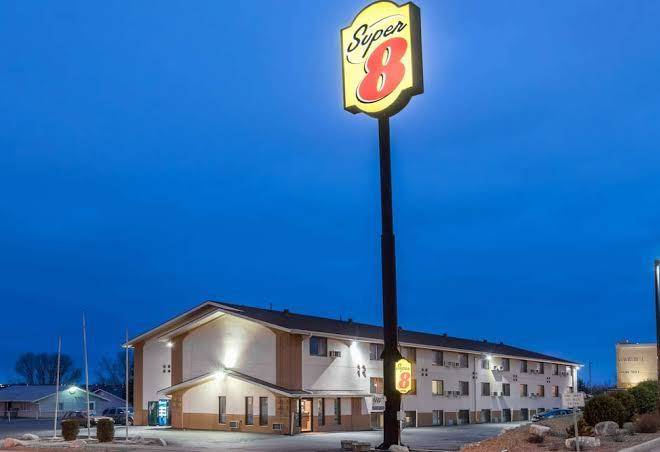 Super 8 by wyndham bismarck