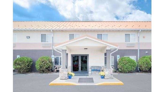 Days Inn & Suites By Wyndham Fargo 19th Ave Airport Dome Image