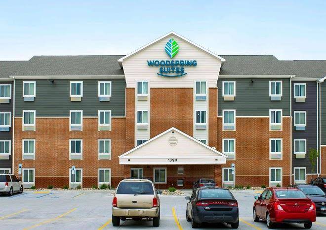 Woodspring suites fargo