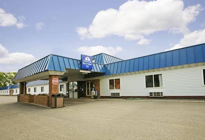Americas Best Value Inn Grand Forks Image