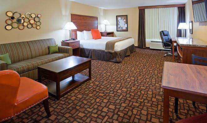 Expressway suites