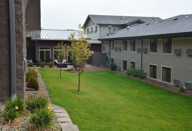 Roosevelt inn & suites