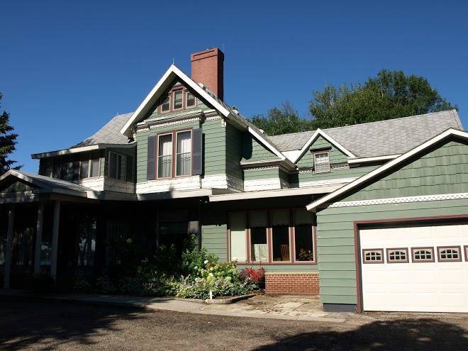 Lady on the lake bed and breakfast