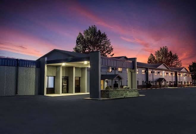 Travelodge By Wyndham Wahpeton Event Center Image