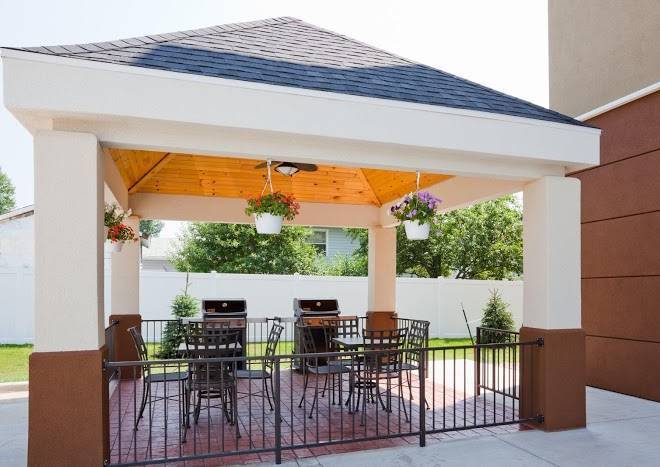 Candlewood Suites Dickinson Image