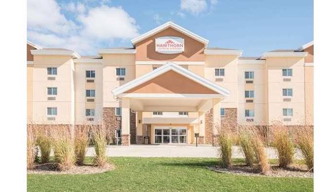 Hawthorn Suites By Wyndham Dickinson Image