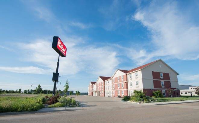 Red roof inn & suites dickinson
