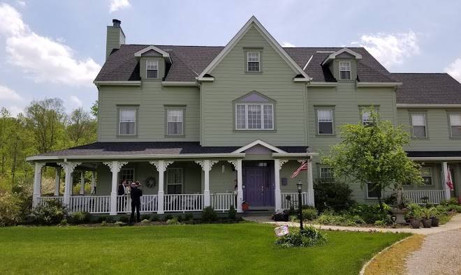 White garden inn