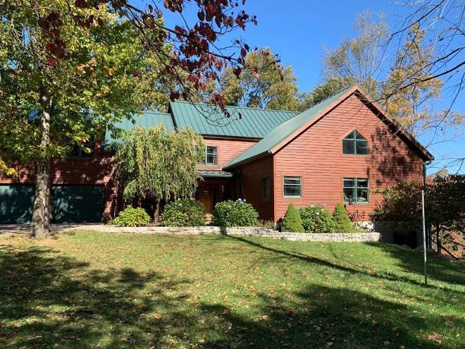 Whitetail trails lodge