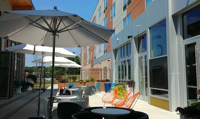 Aloft cleveland airport