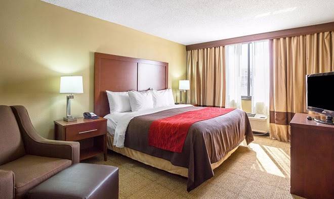 Comfort inn downtown Cleveland