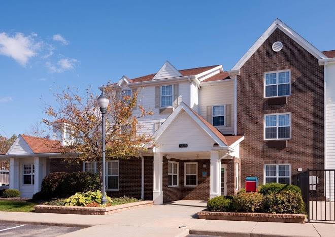Towneplace suites by marriott cleveland airport