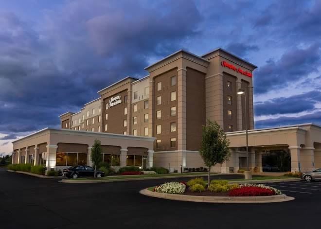 Hampton Inn & Suites Cleveland Beachwood Image