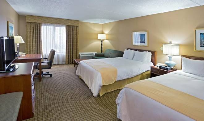 Radisson hotel cleveland airport west
