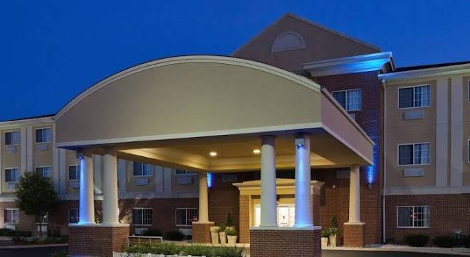 Holiday inn express & suites defiance