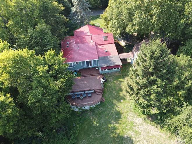 Eagle's nest inn