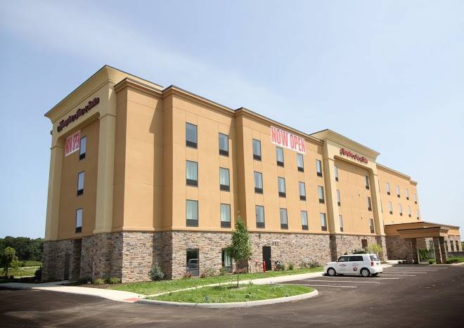 Hampton Inn & Suites Sandusky Milan Image