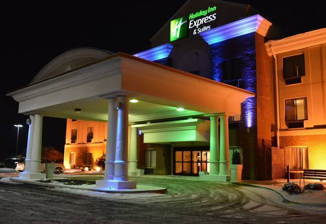 Holiday inn express & suites lancaster