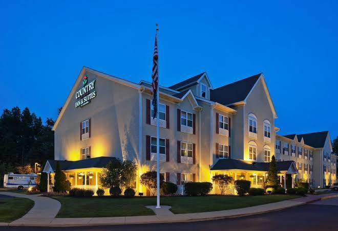 Holiday inn express & suites columbus airport east