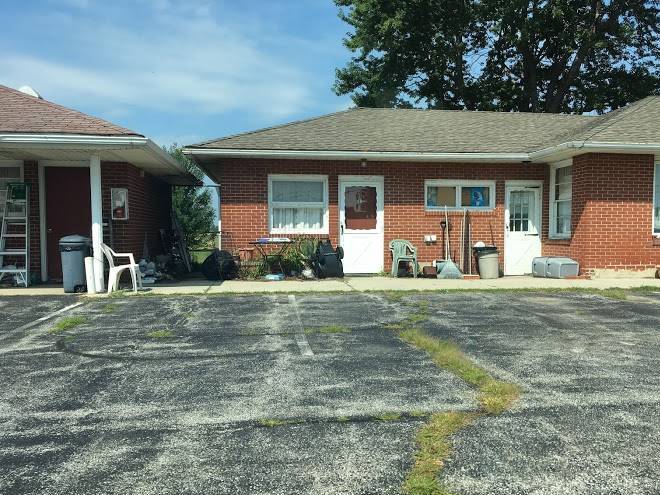 Arch motel
