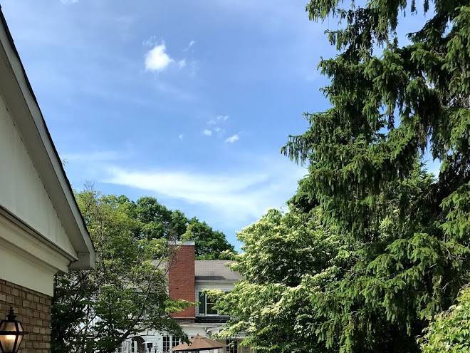 Bass lake taverne & inn