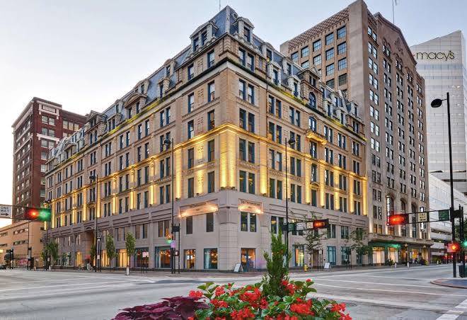 The cincinnatian hotel curio collection by hilton