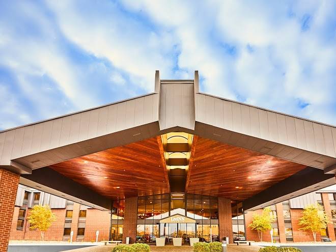Livinn hotel cincinnati sharonville convention center