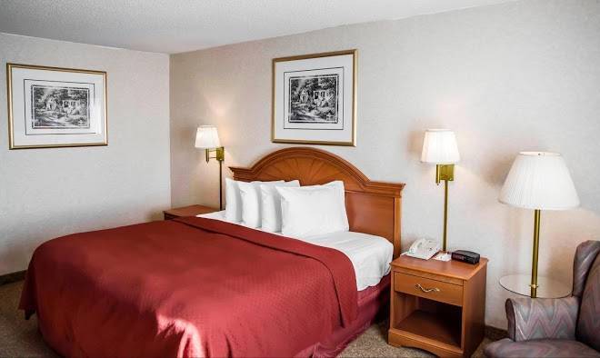 Quality inn & suites cincinnati sharonville