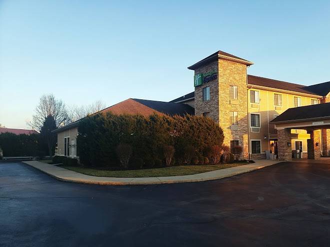 Holiday Inn Express Hocking Hills Logan Image