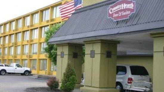 Country hearth inn & suites south point