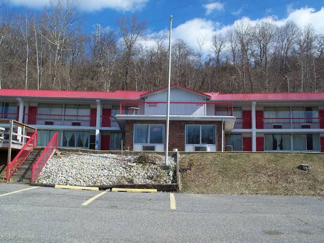 Southern Hills Inn Image