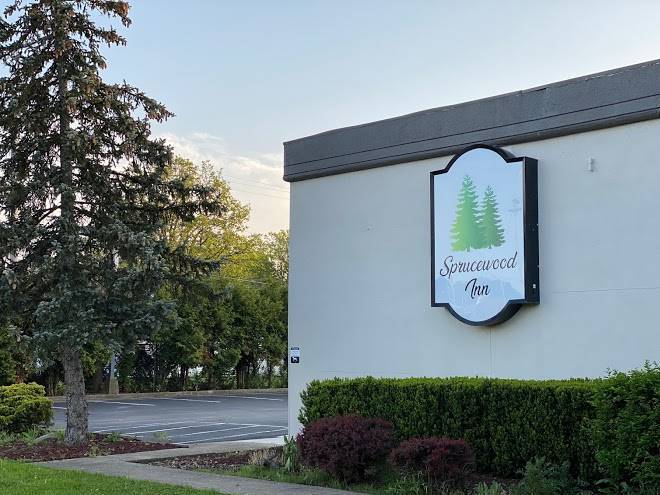 Sprucewood inn