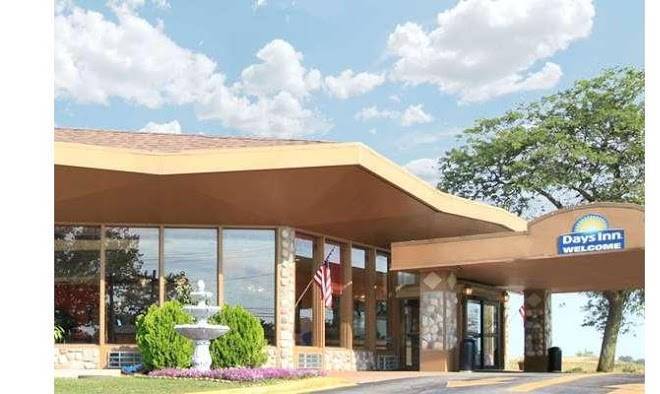 Days Inn By Wyndham Toledo Image