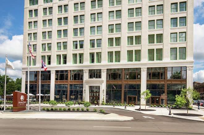 Doubletree by hilton youngstown downtown