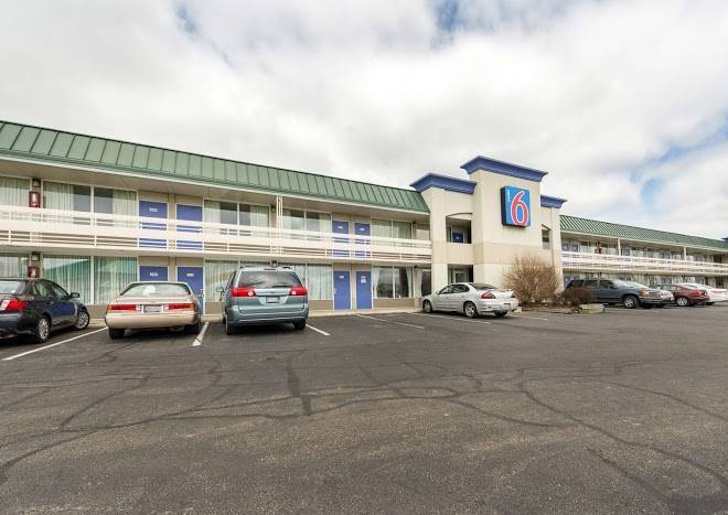Motel 6 Troy Oh Image