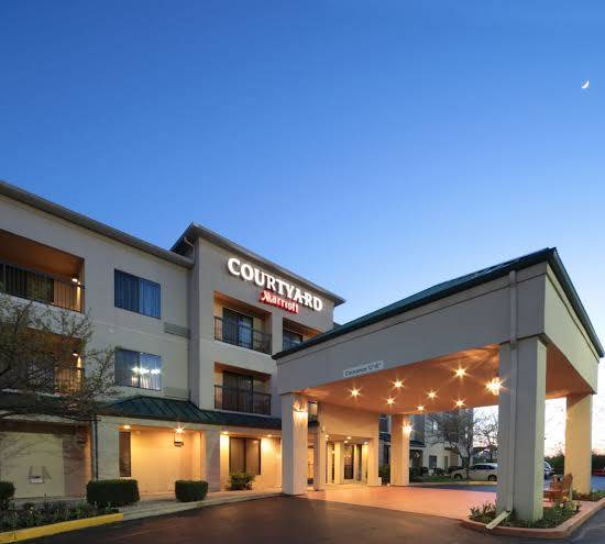 Courtyard by marriott dayton north