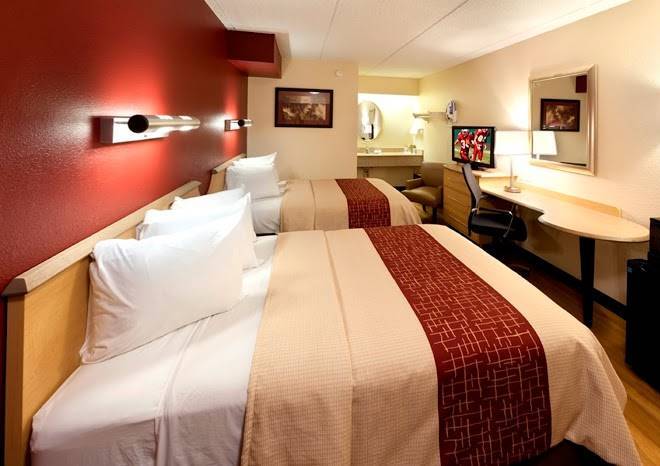 Red roof inn dayton north airport