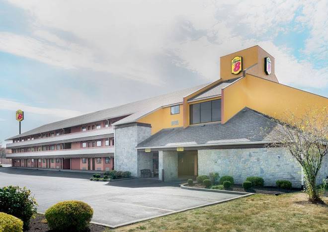 Super 8 by wyndham vandalia dayton international airport
