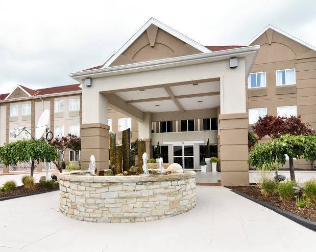 Holiday inn express & suites port clinton catawba island