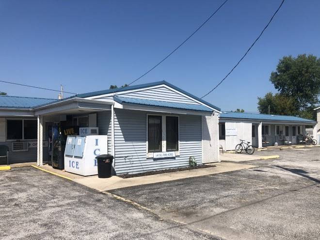 Majestic motel