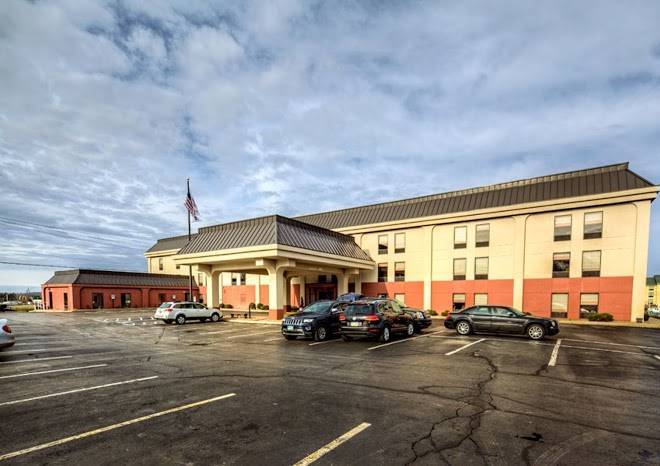 Hampton inn kent akron area