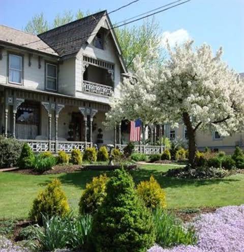 Rocking horse inn
