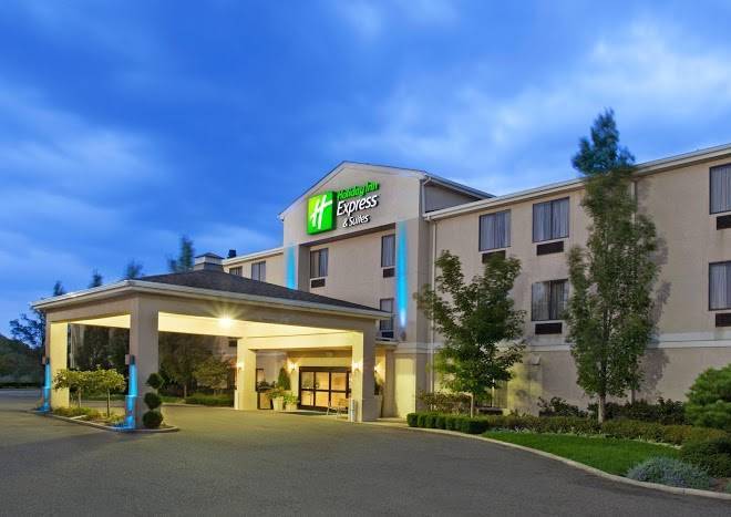 Holiday inn express & suites alliance