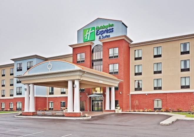 Holiday inn express & suites new philadelphia