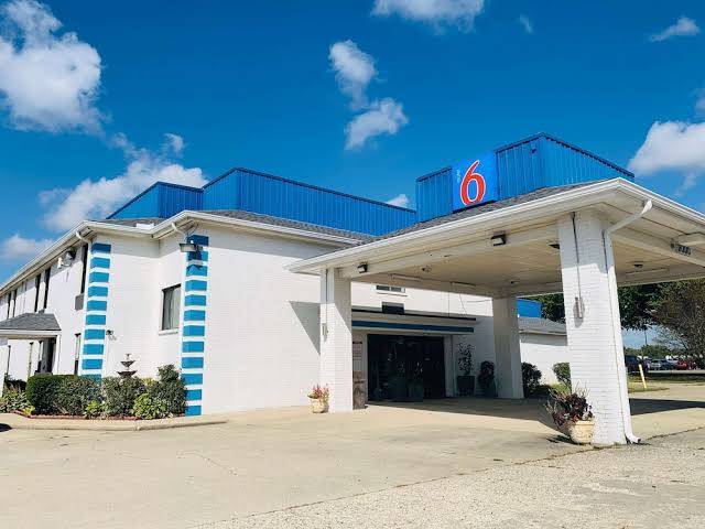 Motel 6 franklin oh