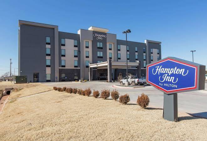 Hampton inn mustang