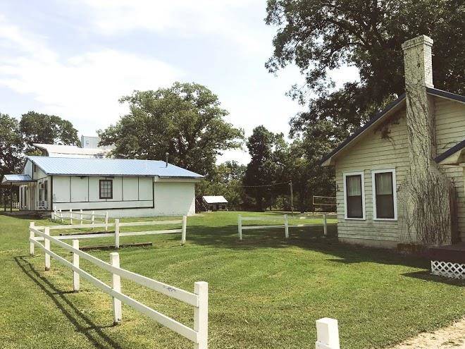 Eagle Bluff Resort Image