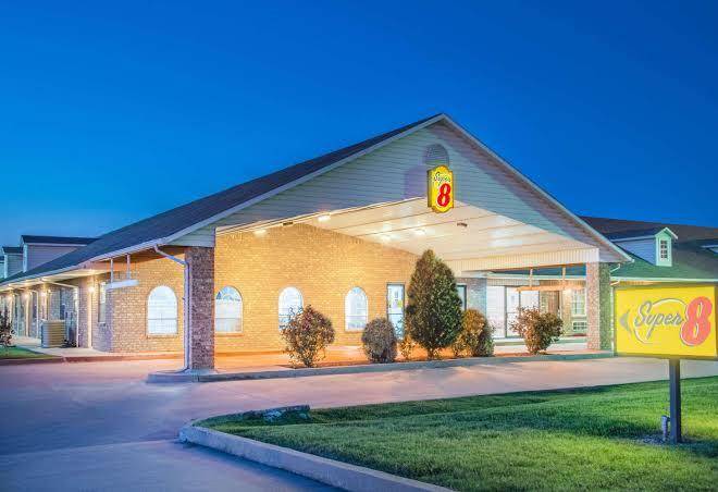 Super 8 by wyndham big cabin vinita area