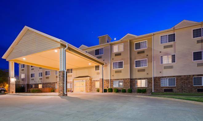 Surestay Hotel By Best Western Blackwell Image